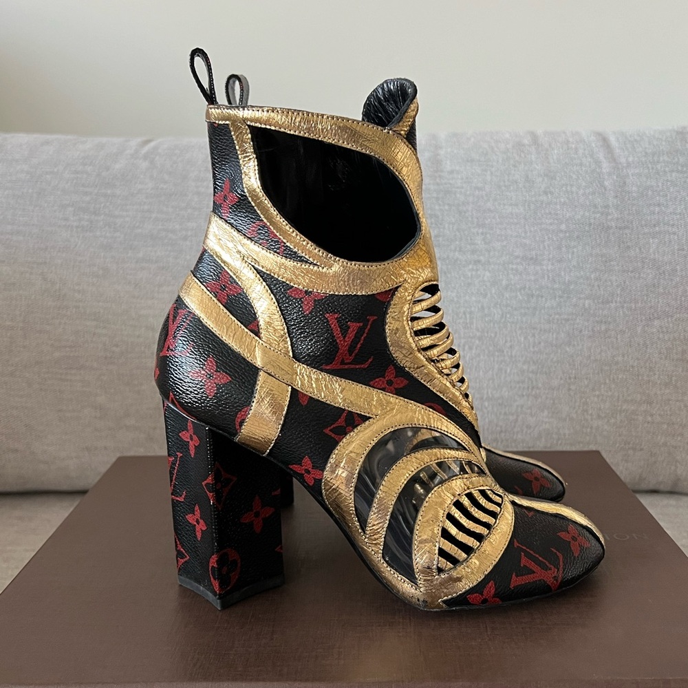 Louis Vuitton Runway Infrarouge Queen of Hearts Ankle Boots